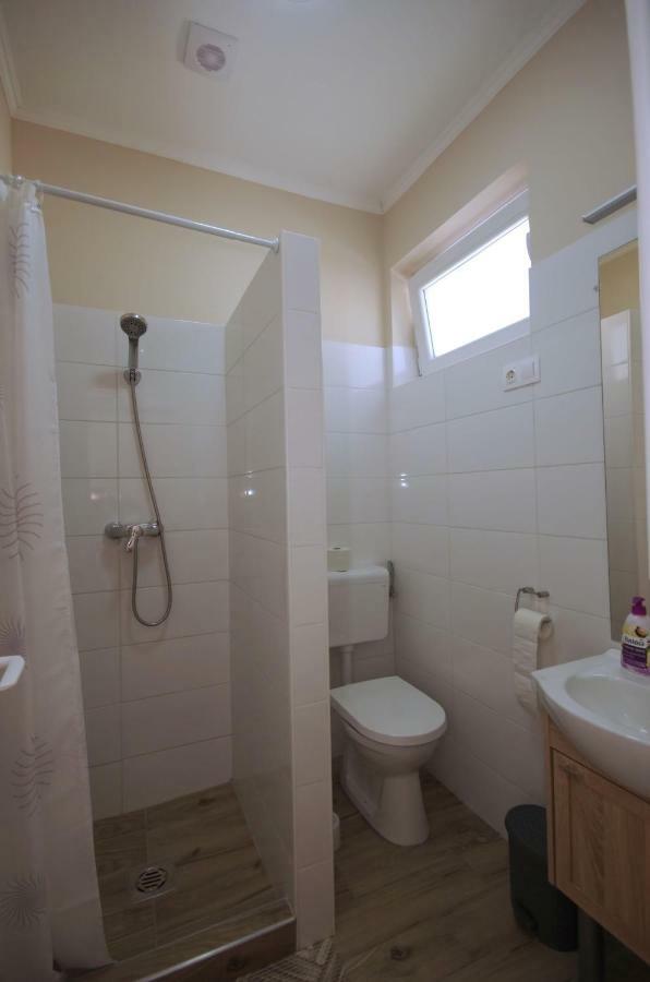 Apartamento Lilien Deluxe Gyula Exterior foto